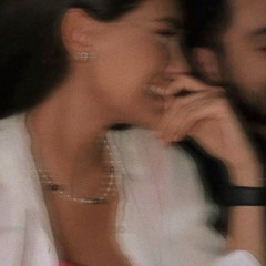 ‎⁨لكَ وسط قلبي⁩