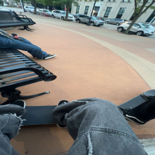 why cant i keep a relationship bro lmfao wtf