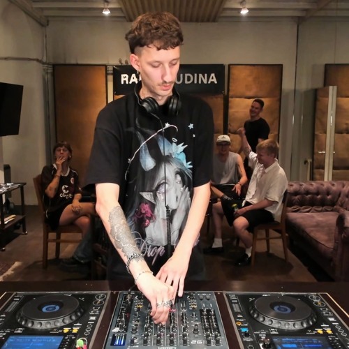 DJ Traytex | Radio Rudina