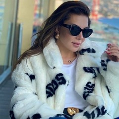 Ebru Yaşar _ Yeşillenirim