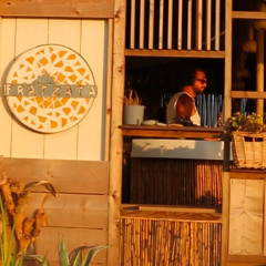 @ Fratzata Beach Bar - 250801