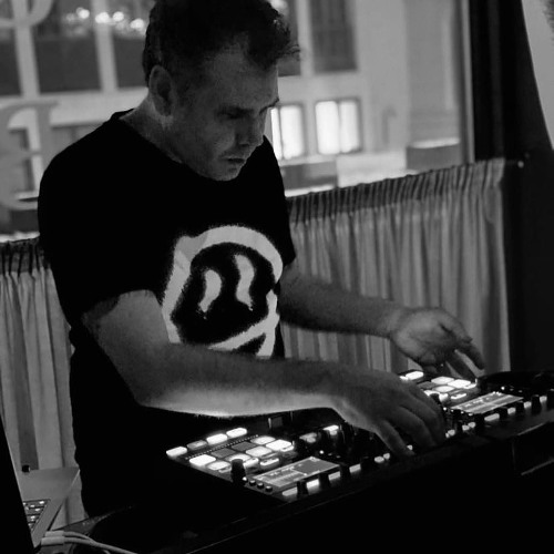 Jay Dizzle Live at Bar Bardot May 2025