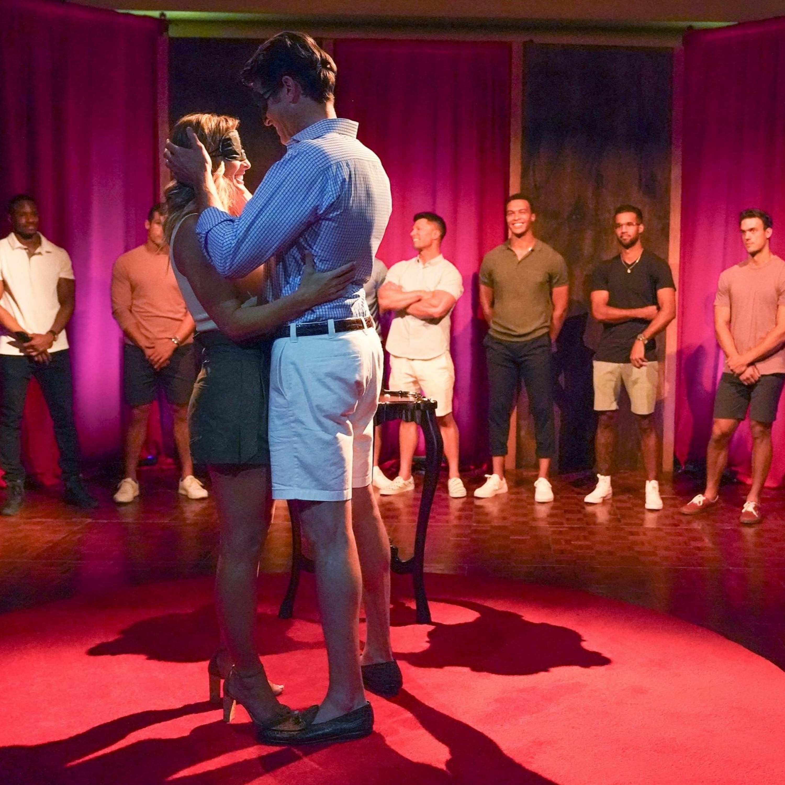 Bachelorette 16 / Episode 2 - Strip Dodgeball to Love Languages thumbnail