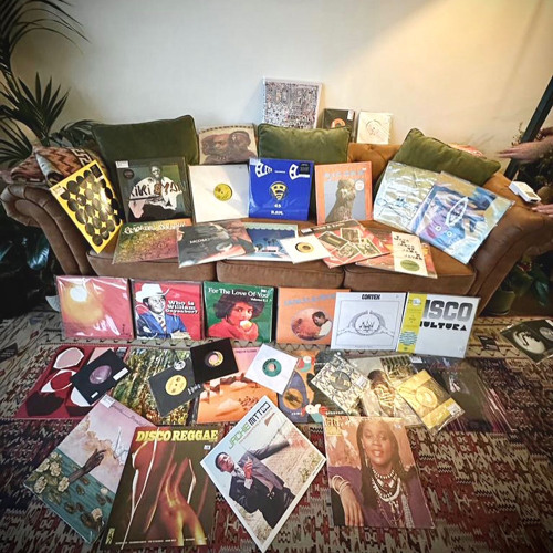 lounge of records ( vinyl only )