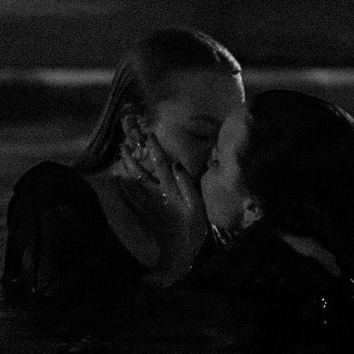 '𝕮𝖆𝖚𝖘𝖊 𝕴'𝖒 𝖋𝖚𝖈𝖐𝖎𝖓𝖌 𝖞𝖔𝖚𝖗 𝖌𝖎𝖗𝖑𝖋𝖗𝖎𝖊𝖓𝖉.