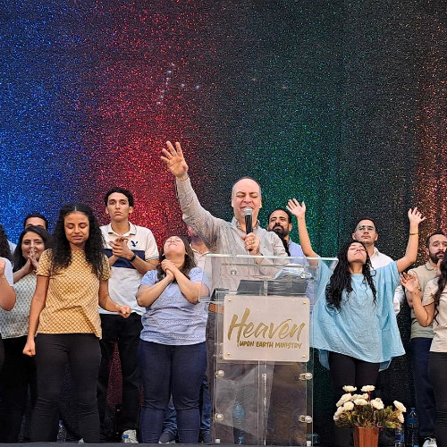 رجاء للشجرة المقطوعة لتنبت من جديد!/ احتفال التسبيح ج2/ السماء على الأرض/ 30 أغسطس2025/ د. ثروت ماهر