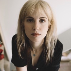 Hayley Williams - Simmer (Acoustic) Self-Serenade Session