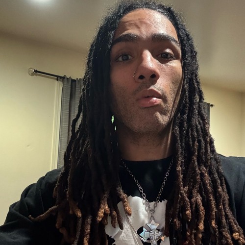 Hustlers DNA Ft. Queen D