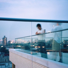 underthesewingsimflyin