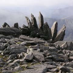 Hyfryd Clogwynii