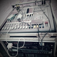 Kể Từ Ngày Đổ Vỡ Anh Vội Xóa Hết Đi Mộng Mơ Remix - Chẳng Thể Cảm Hóa x Mình Là Người Yêu Cũ Remix .