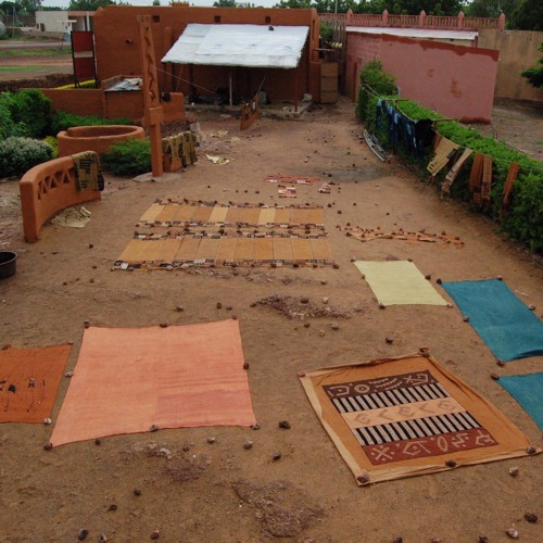 Mali: "Le silence des origines", le documentaire qui retrace l'histoire du Bogolan