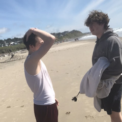 MALCOM IN THE MIDDLE || Aylo Rosé & Mc.G