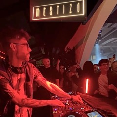 Edgar Cal @ Mestizo (A Coruña. Spain. Apr2025)