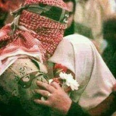 أَسكنِيني بينَ عينيكِ :')