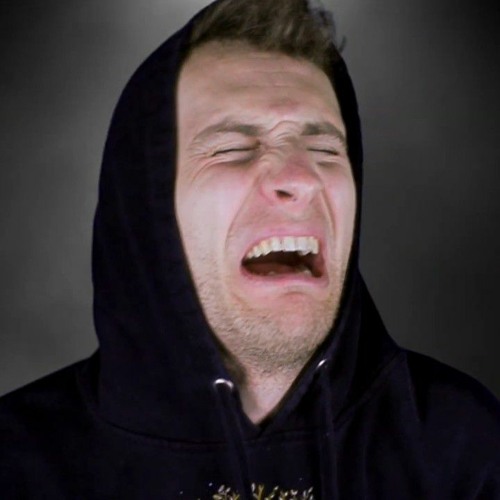 I thlammed my penith in the car door but its a choir | Finn M-K