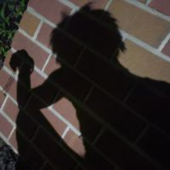 mystery (@kneebabynoose)