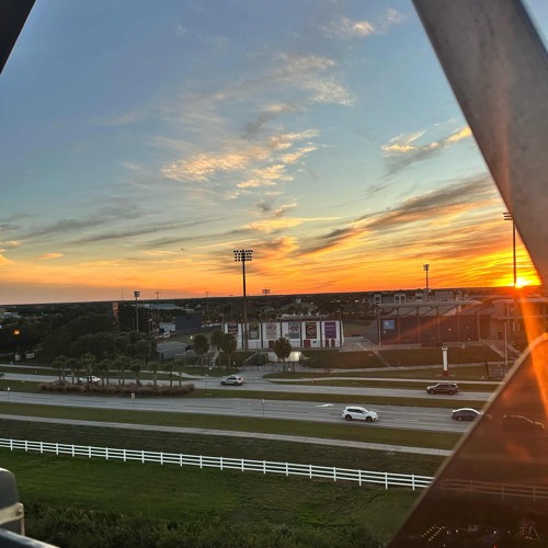 Hands up Xochrxss x Sukylo