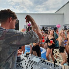 lars larsen @ Rooftop Sunset Rave July 2021