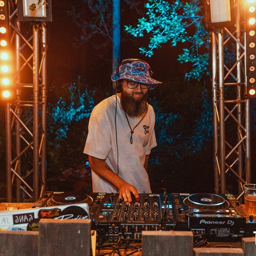 Lucas Alexander Live from Into The Woods Festival