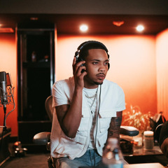 WAR x (Pro. BCTheNoiseMaker)