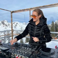 Smooth Drive In The 911 GTS (Deep House / Progressive Set) - DJ KlaramitK