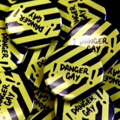 A MAN HAS FALLEN INTO THE RIVER IN LEGO CITY