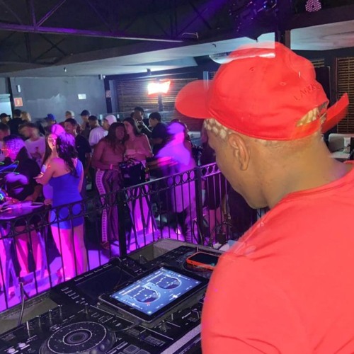 SOBE EM MOTO ROUBADONA