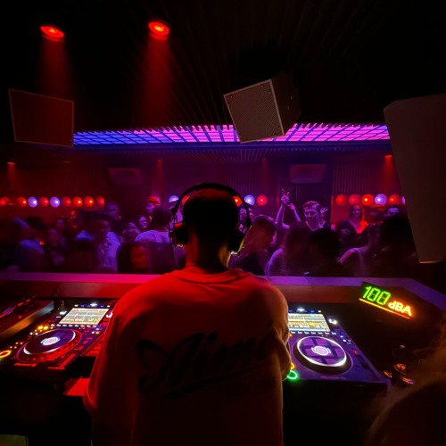 Sets / Podcasts / Mixes