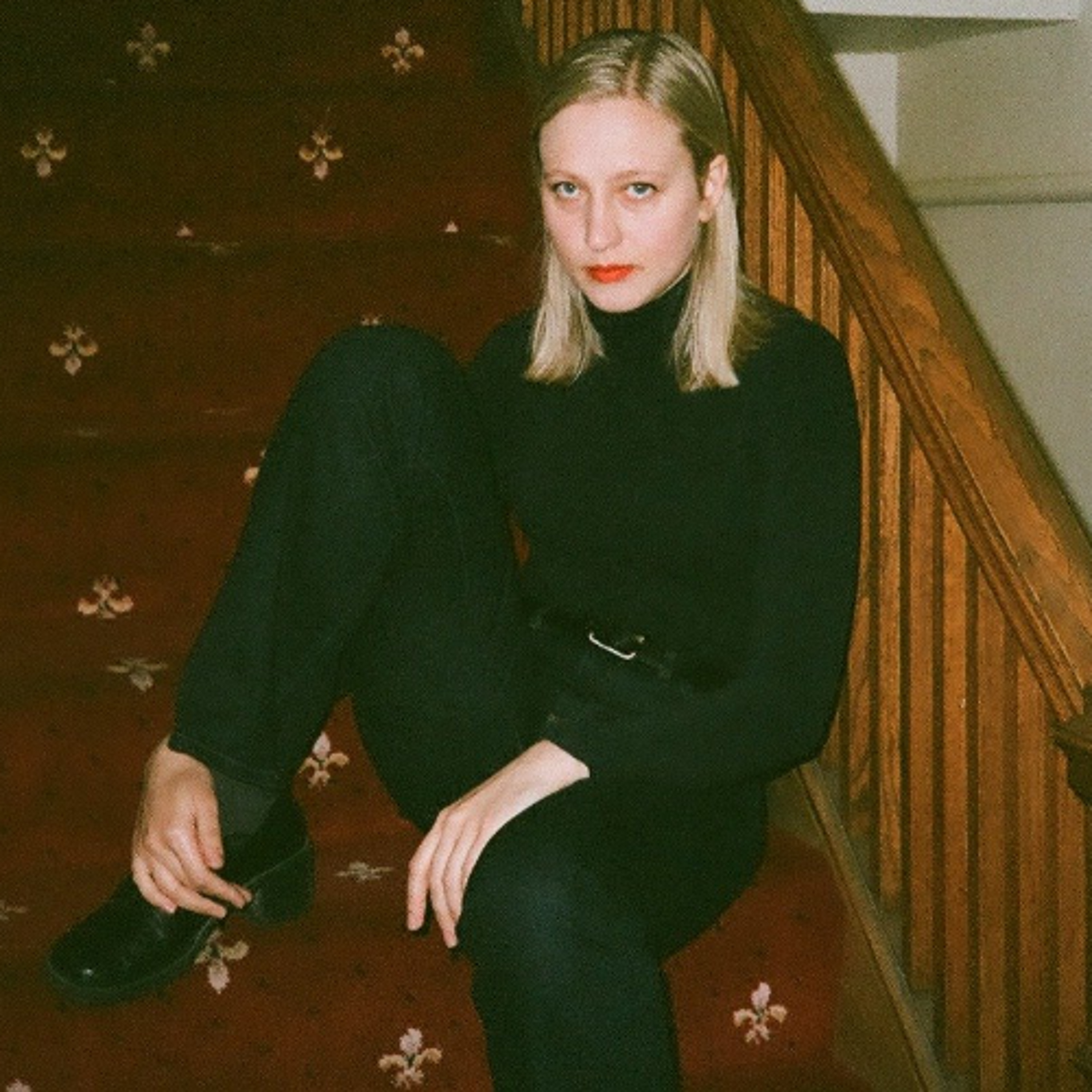 Artist Interview: Eliza Niemi episode artwork