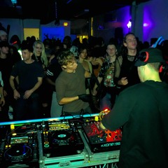 Live at FENDER BENDER: FRIGHT NIGHT - Opening for Åre:gone [FULL CROWD ENERGY]