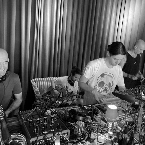 RADIO.D59B / SUNDAY DRIPPIN’ w/ TRIPTEASE LIVE