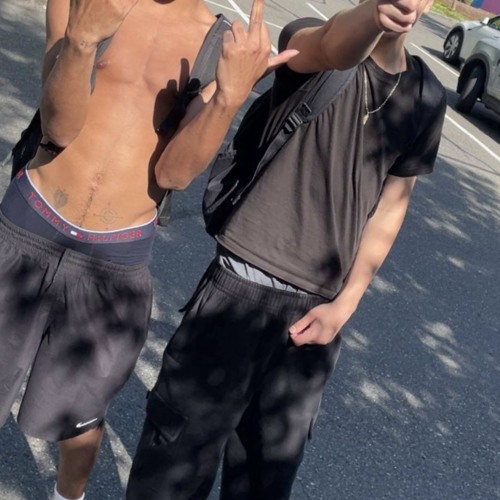 Glovkkymakehimproud .freestyle. (ft.evil bratuha)