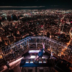 Martin Garrix LIVE From The Empire State Building!