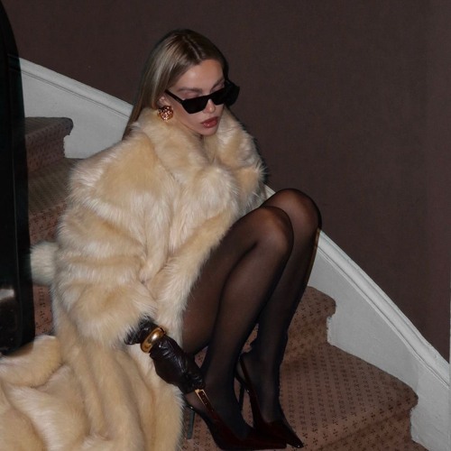 C0UNTING $ IN A M011Y M4N510N