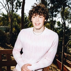 ℳℰ𝒟𝒟ℒℰ 𝒜ℬ𝒪𝒰𝒯💋 (CHASE ATLANTIC)