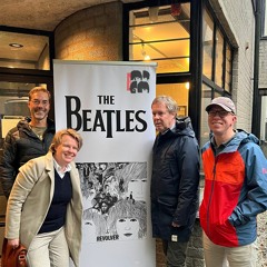 190.  Luistersessie Revolver Box Set