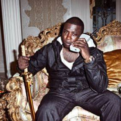 VERSACE VEKARA MaDE iT - STILL TRAPPIN