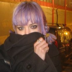 Crystal Castles - Tell Me What to Swallow (instrumental)