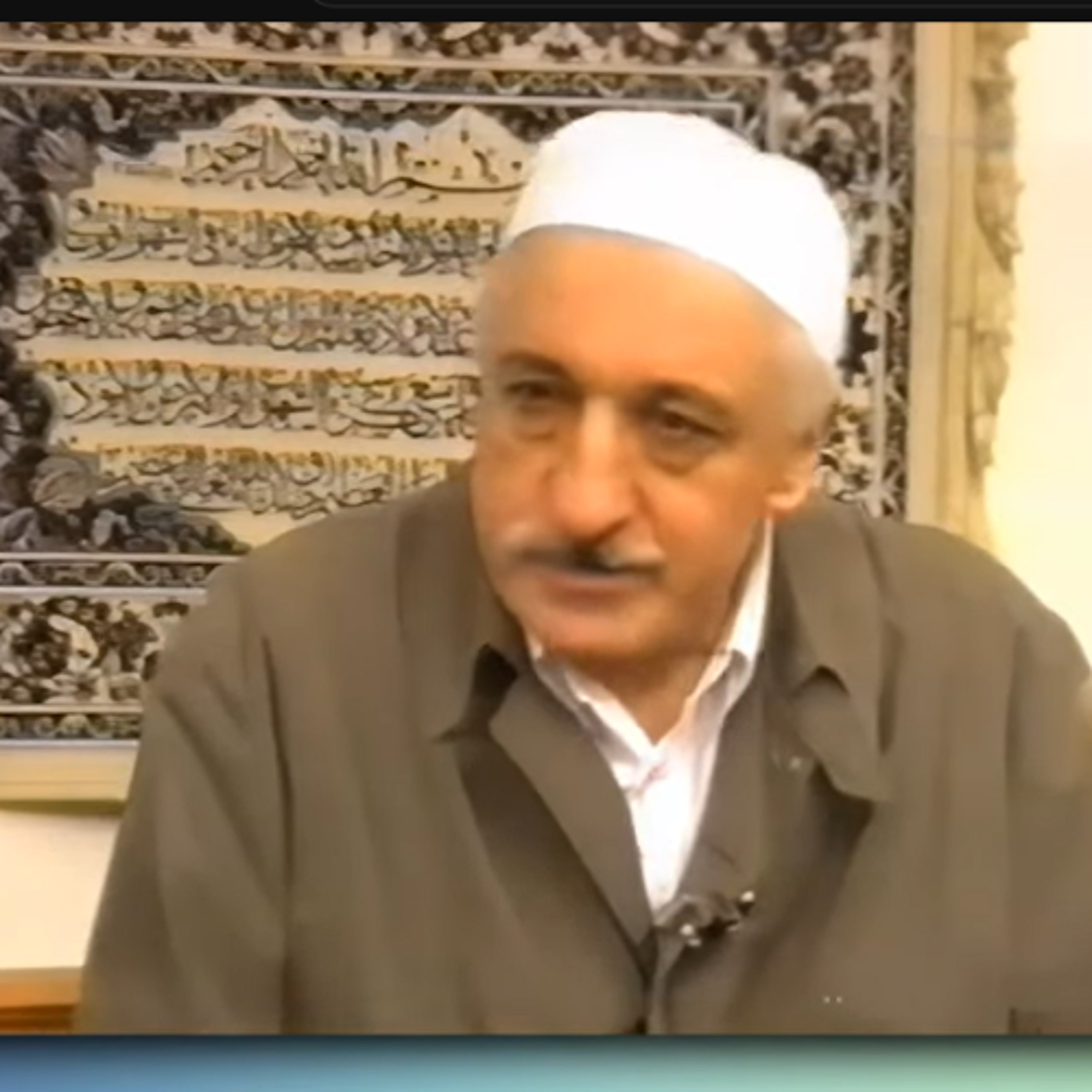 Susuz Çöllerde Su Olalım...   Bir Hasbihal   M. Fethullah Gülen   4K episode artwork