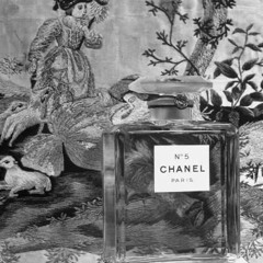 Chanel No.5 %%