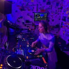 Tereza @ The Lot Radio 05 - 20 - 2022