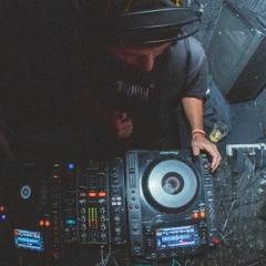 technizze DJ set warm ao techno