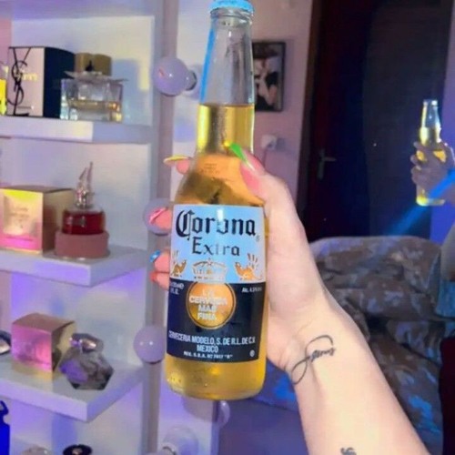 umrani ✈️❤️‍🔥🥃