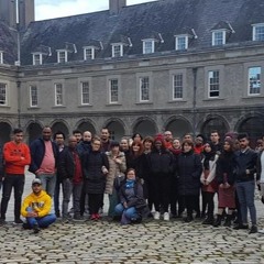 VISUAL VOICES WITH DR VERONICA CROSBIE & JULIE DANIEL