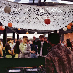 HANS U1R District Rooftop