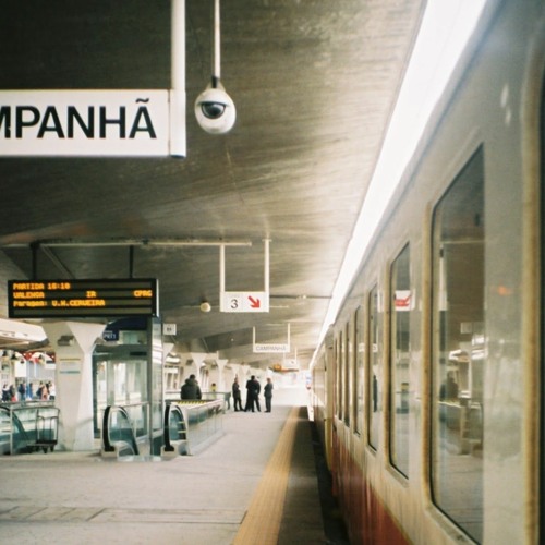quase amor / waiting for the subway