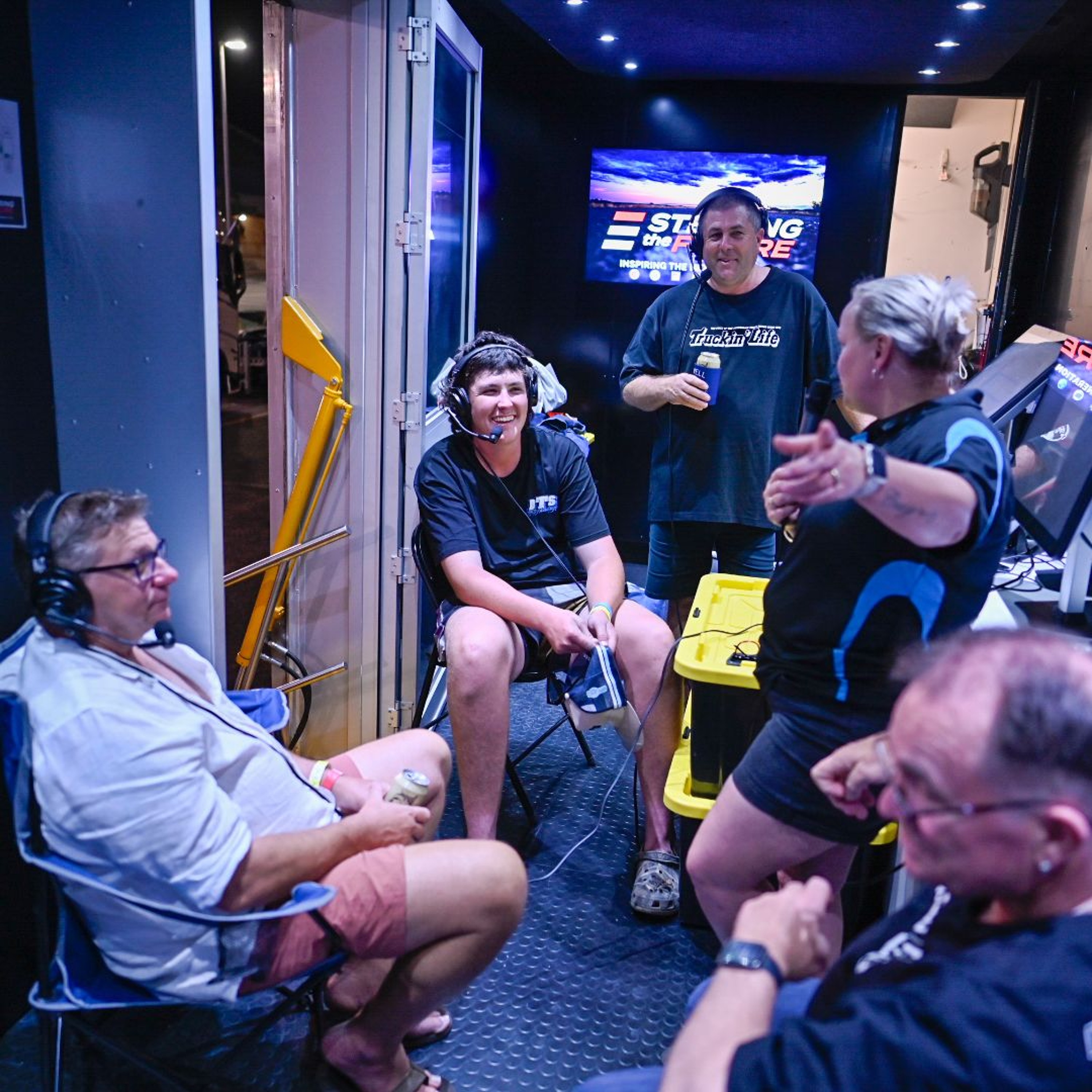 BIG RIG RADIO by Truckin Life