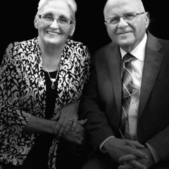 Fill me with your holy spirit Lord written  by Betty Walker ENG-SPAN singing Berenice Alvarado