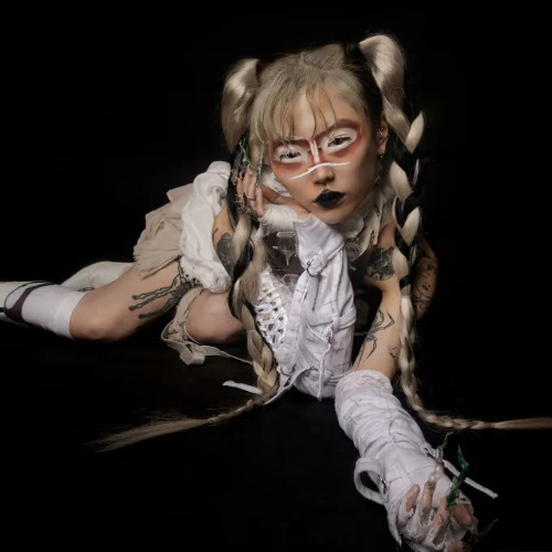 flesh n bones! [prod tenshi x 808ad]